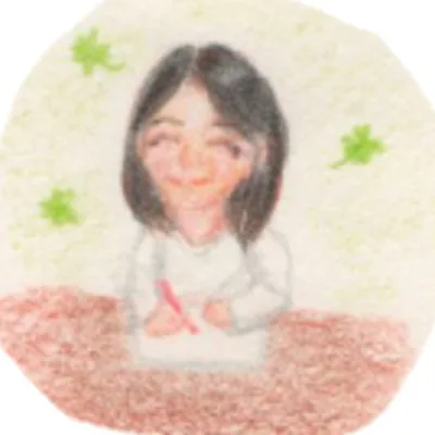 色鉛筆で描いた、絵を描いているNodokaの自画像